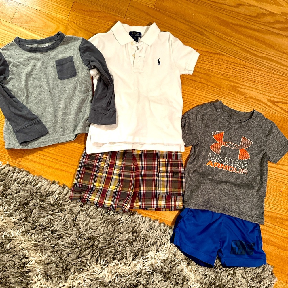 Boys lot 2T/3T summer clothes.
